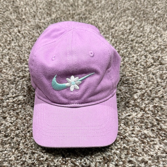 Nike Other - Girl’s Nike Lavender Cap with Mint Logo
